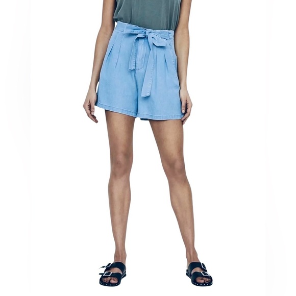 Vero Moda, Light Blue Paperbag Shorts – Size L - Picture 2 of 9